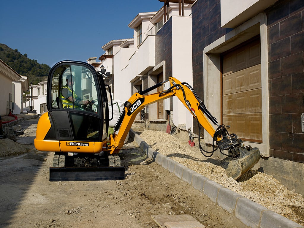 JCB 8018 CTS - Top 10 Most Popular Mini Excavators on LECTURA Specs in 2019