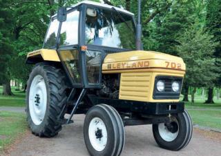 2WD Tractors Leyland 702