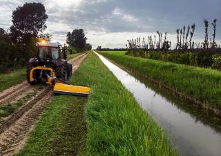 4WD Tractors SAME Dorado 90.4 