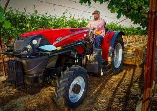 2WD Tractors Case IH Farmall 120N