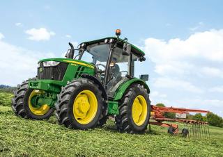 4WD Tractors John Deere 5075E