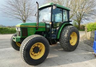 4WD Tractors John Deere 5400 A N