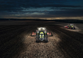 4WD Tractors Claas Axion 830 Cmatic