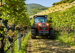 4WD Tractors Valtra F95S