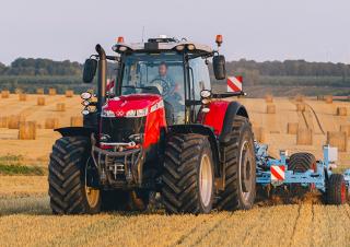 4WD Tractors Massey Ferguson MF 8735 S 