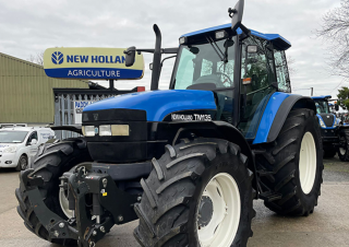 4WD Tractors New Holland TM135