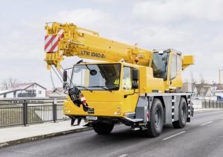All-terrain Cranes Liebherr LTM 1040-2.1 
