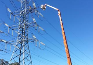 Teleskopik Bomlu Vinçler Araç Üstü Teleskopik Bomlu Vinçler Bronto Skylift SI140HDT-C 