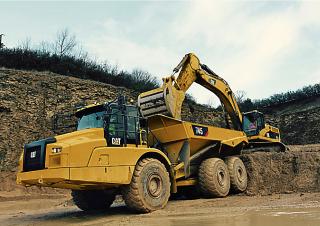 Articulated Dump Trucks Caterpillar 745