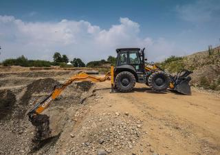 Backhoe Loaders Case 695SV 