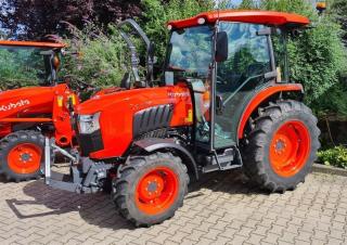 Araçlar Belediye traktörleri Kubota L2-552 DHC-EC