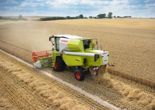 Biçer döver Claas Avero 240