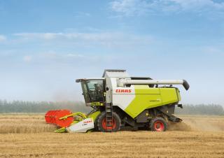 Biçer döver Claas Dominator 370