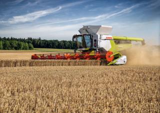 Biçer döver Claas Lexion 8700