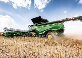 Combine Harvesters John Deere X9 1100 