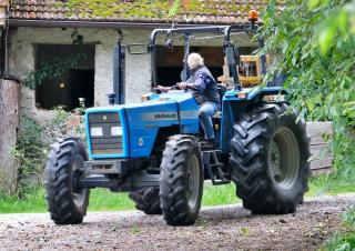 Vehicles Compact Utility Tractors Landini 8860