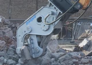 Attachments Concrete Crushers Daemo DMC300B 