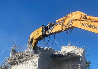 Attachments Concrete Pulverizers OSA Demolition Equipment FPV 100 