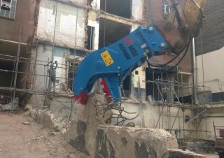 Attachments Concrete Pulverizers MBI MCP800-IT