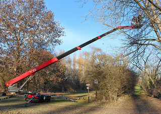 Articulating Boom Lifts Crawler Articulating Boom Lifts Hinowa TeleCrawler 22N