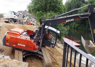 Crawler Excavators Atlas 225 LC