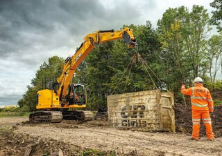 Crawler Excavators JCB 245XR