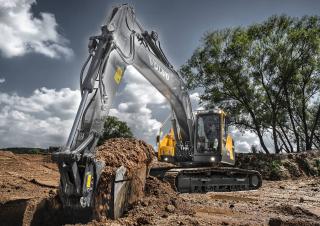 Crawler Excavators Volvo EC220ELR
