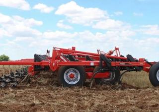 Cultivators Kuhn Chisel 4000-21