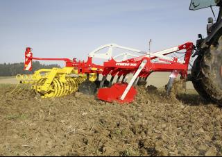 Cultivators Pöttinger Synkro 3030 nova