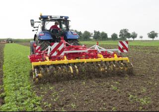Cultivators Pöttinger Synkro 4030 K nova