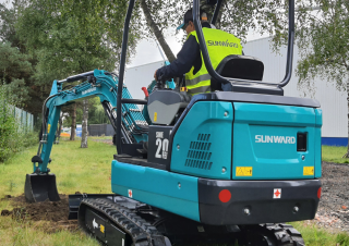 Electric Crawler Excavators Sunward SWE20FED