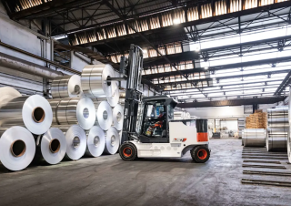 Electric forklifts Bobcat B100NS