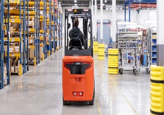 Electric forklifts Linde E27CL