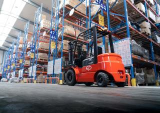 Electric forklifts EP EFX252