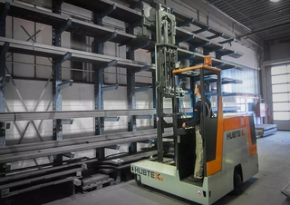Side Loader Forklifts Electric Sideloaders Hubtex DS 30 EL