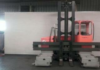 Side Loader Forklifts Electric Sideloaders Hubtex MQ 15