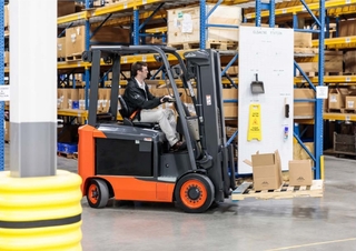 Elektrikli ön-forklift kamyonları Linde E30C