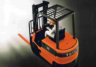 Elektrikli ön-forklift kamyonları Toyota FBM 16