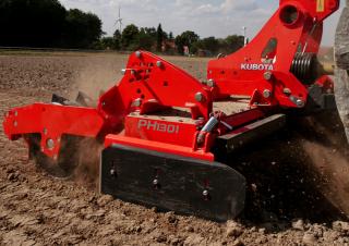 Elektrikli tırmıklar Kubota PH1301