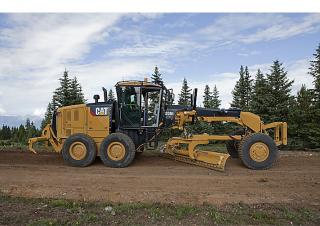 Graders Caterpillar 120M2