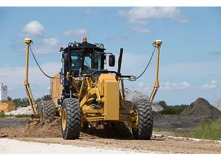 Graders Caterpillar 12M3 AWD