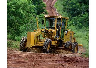 Graders Caterpillar 140K2