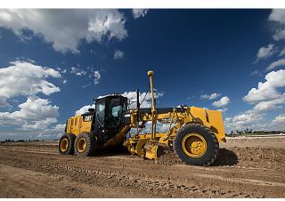 Graders Caterpillar 140M3