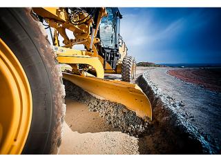 Graders Caterpillar 160M AWD