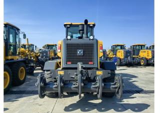 Graders XCMG GR165 