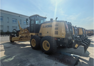 Graders XCMG GR2405T