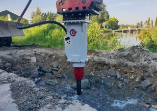 Attachments Hydraulic Breakers Demarec DSB-4