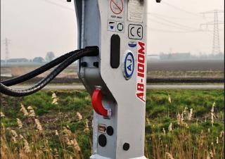 Attachments Hydraulic Breakers AJCE AB-100M