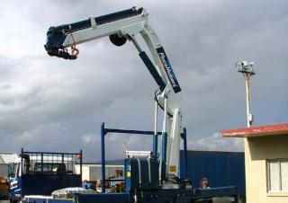Hydraulic loading cranes Cormach 16600 E1