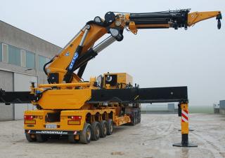 Hydraulic loading cranes Effer 3000 4S